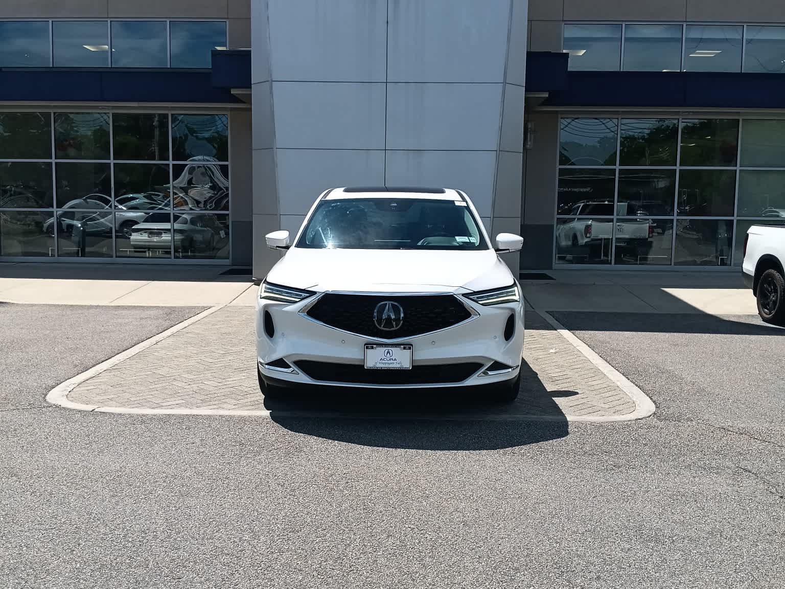 Used 2024 Acura MDX SH-AWD w/ Technology Package image 1