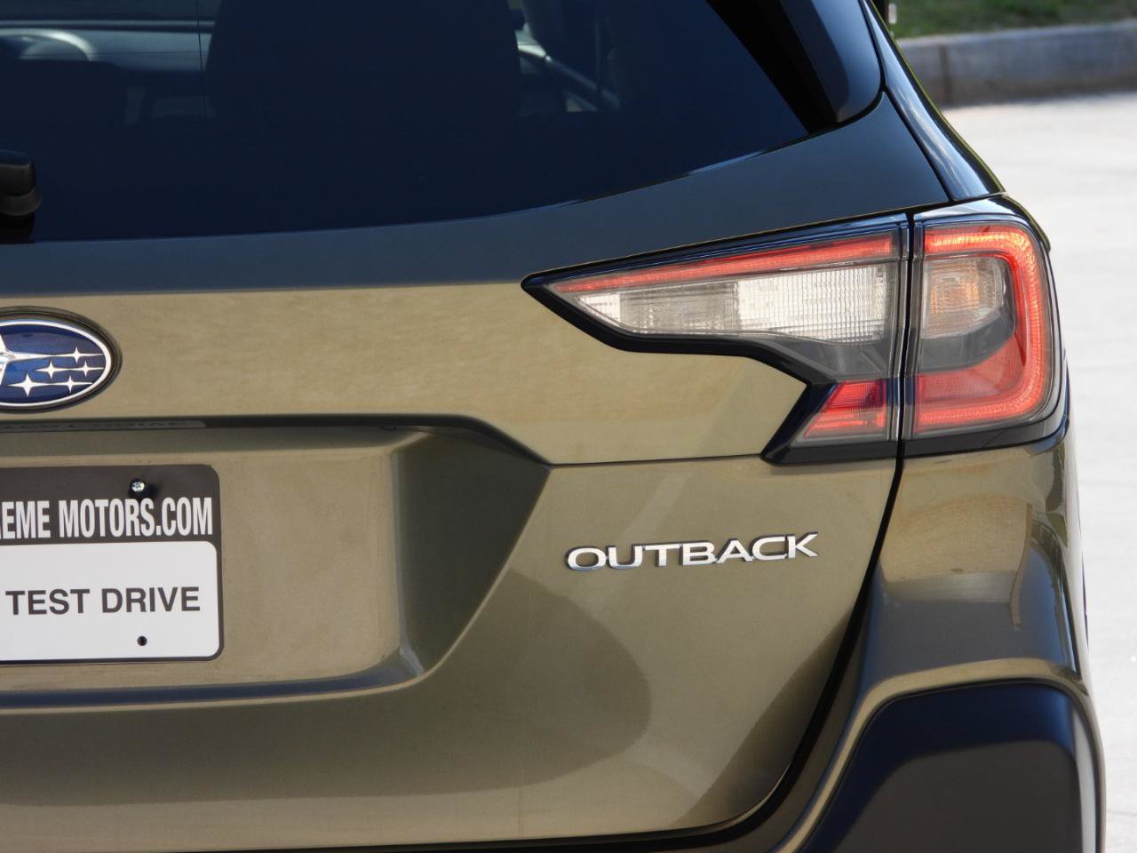 Used 2023 Subaru Outback Limited AWD/4WD image 35