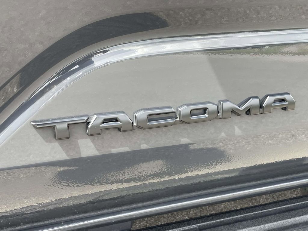 Used 2024 Toyota Tacoma TRD Sport image 9