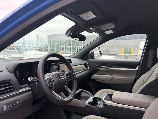 Used 2025 GMC Terrain Elevation w/ Elevation Premium Package image 16