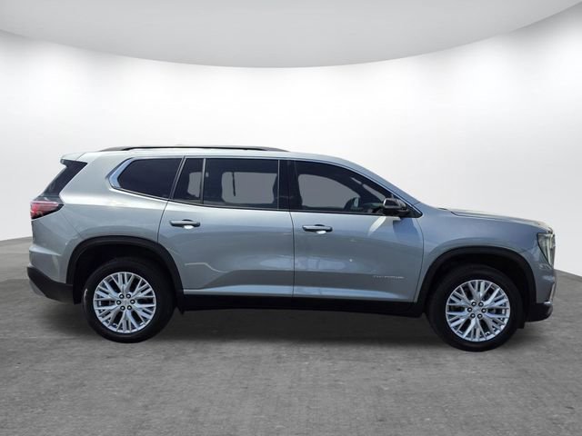 Used 2024 GMC Acadia Elevation w/ Trailering Package FWD image 3