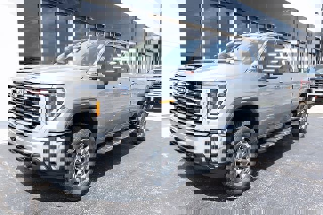 New 2026 GMC Sierra 2500 SLE image 8