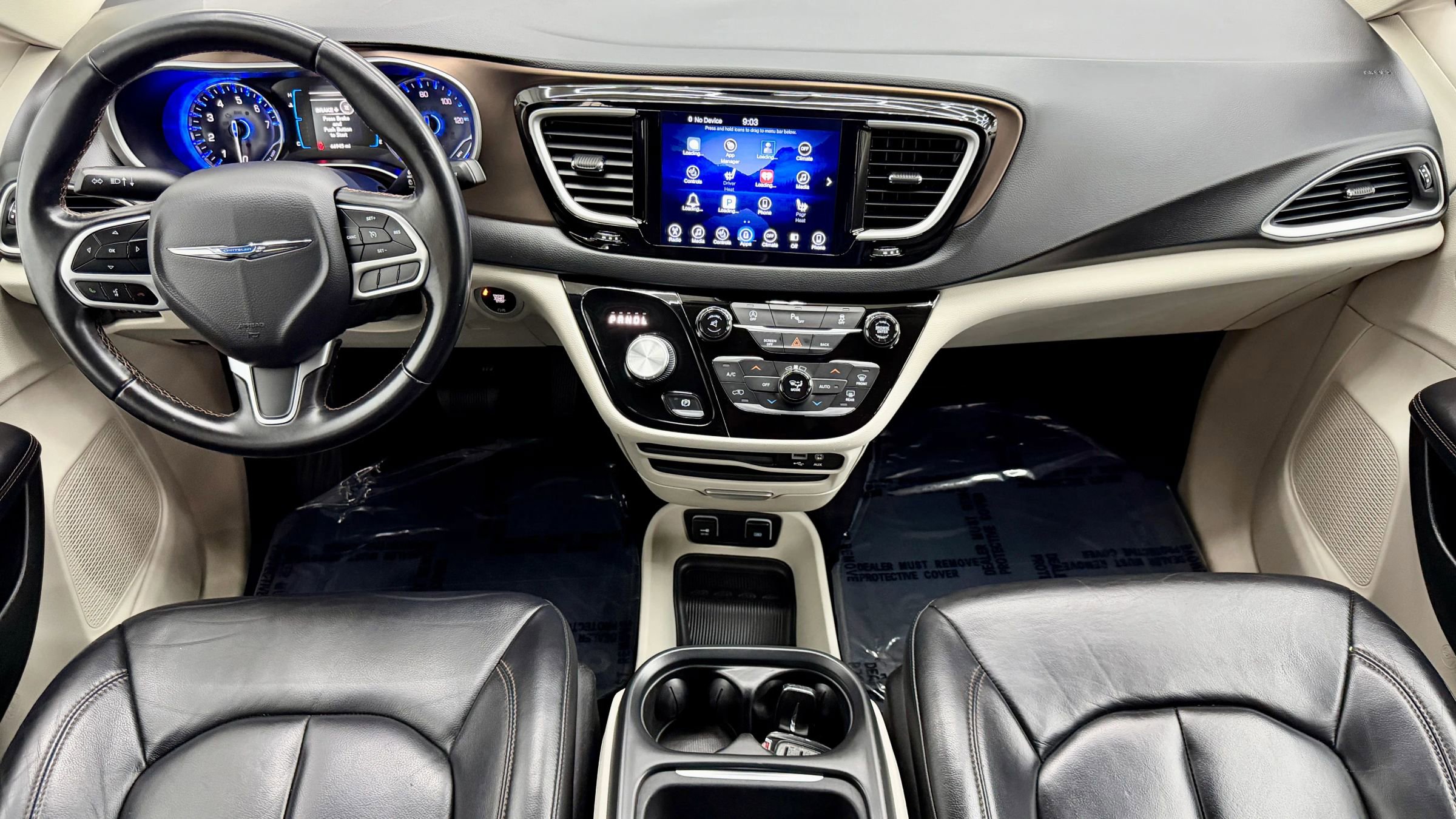 Used 2017 Chrysler Pacifica Touring-L image 16