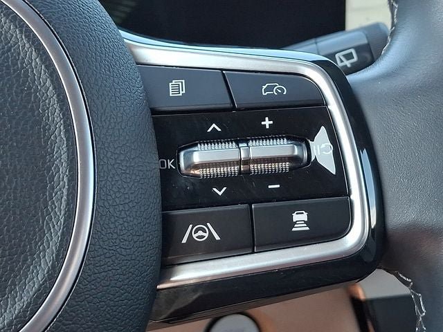 Certified 2025 Kia Sorento S w/ Panoramic Sunroof Package FWD image 24