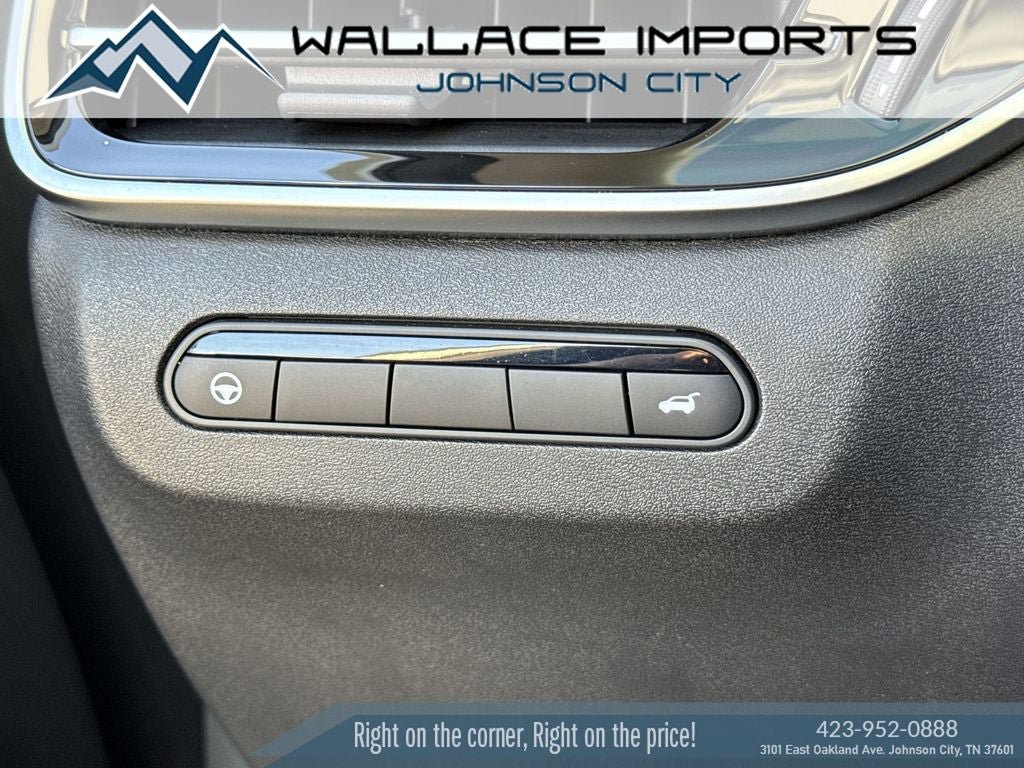 Used 2023 INFINITI QX60 Luxe w/ Cargo Package FWD image 38