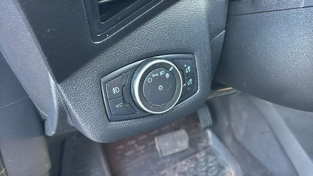Used 2018 Ford Escape SE FWD image 10