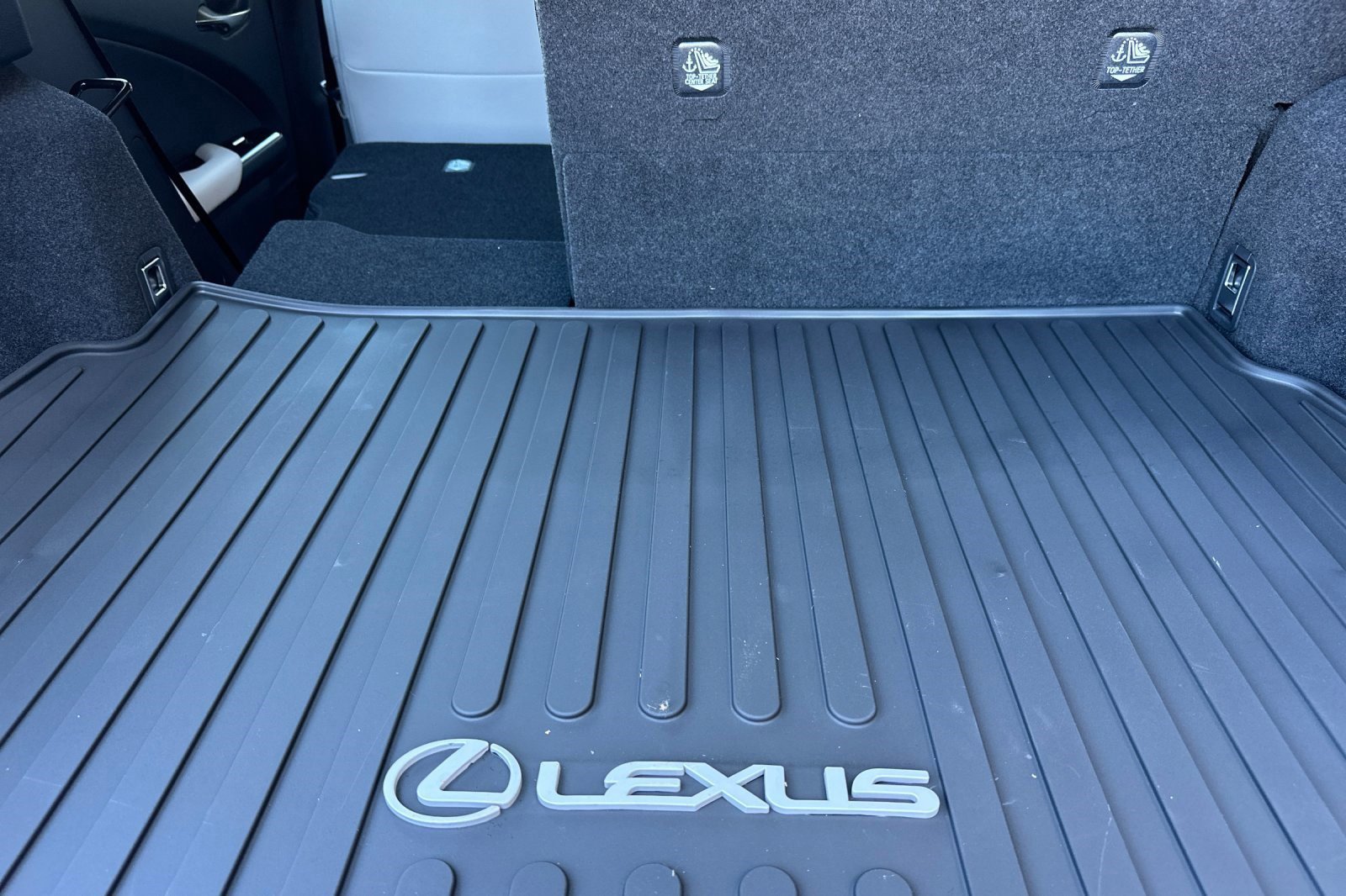 New 2026 Lexus UX 300h FWD image 27