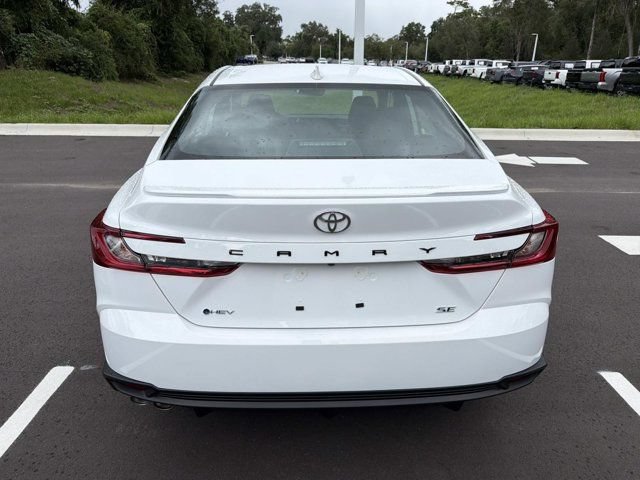 New 2026 Toyota Camry Hybrid FWD image 3
