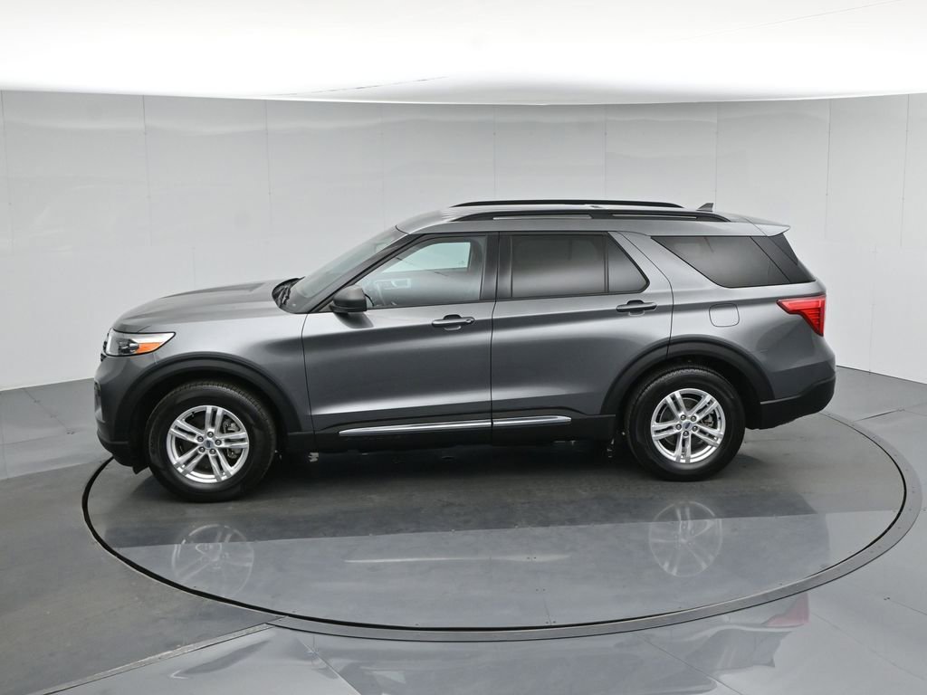 Certified 2023 Ford Explorer XLT RWD image 47