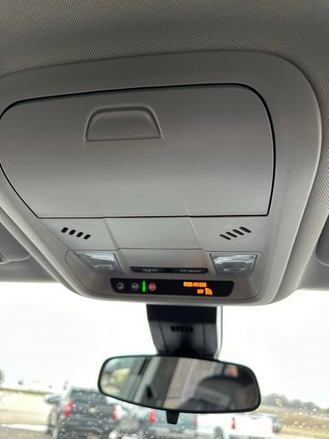 Used 2024 Chevrolet Equinox LT AWD/4WD image 32