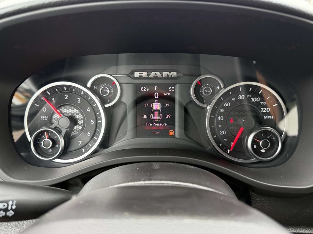 New 2026 RAM 1500 Tradesman AWD/4WD image 24