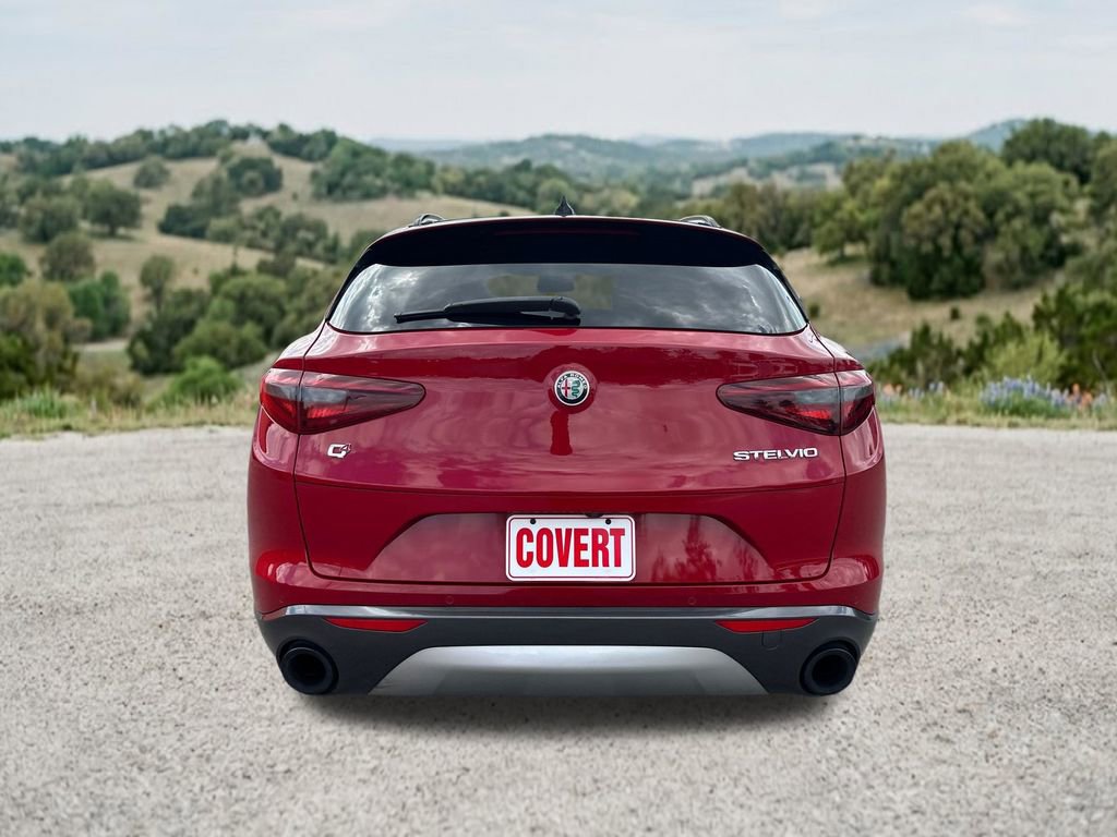 Used 2023 Alfa Romeo Stelvio Ti AWD/4WD image 8