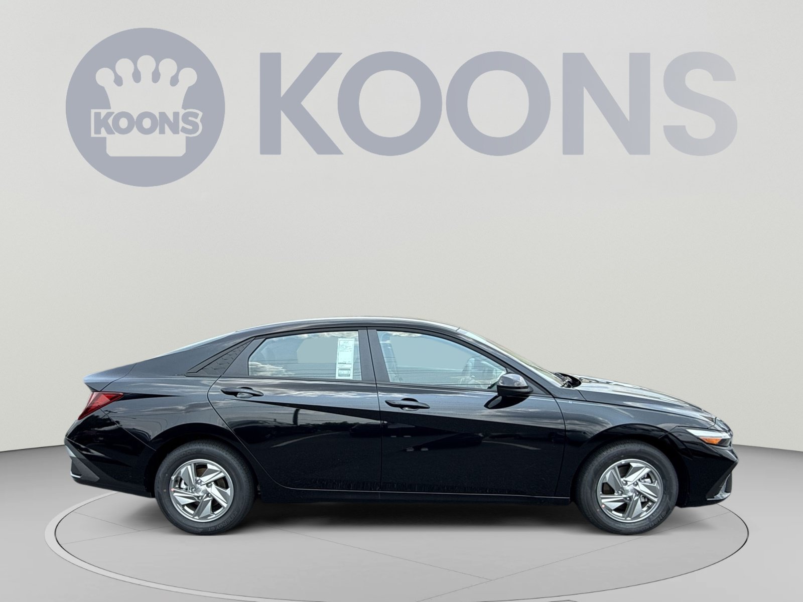 New 2026 Hyundai Elantra SE FWD image 8