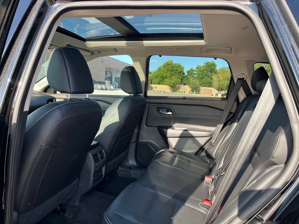 Used 2023 Nissan Rogue SL w/ SL Premium Package FWD image 17