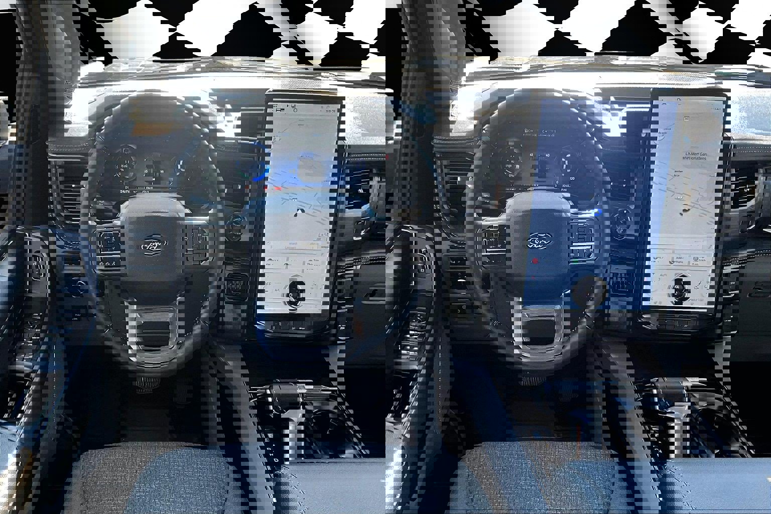 Used 2024 Ford F150 Lightning Flash image 5