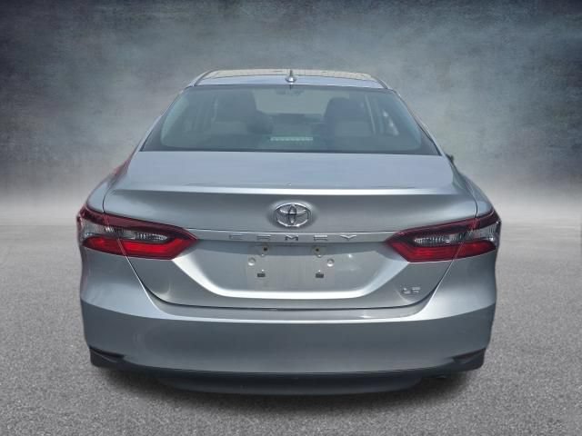 Used 2024 Toyota Camry LE FWD image 7