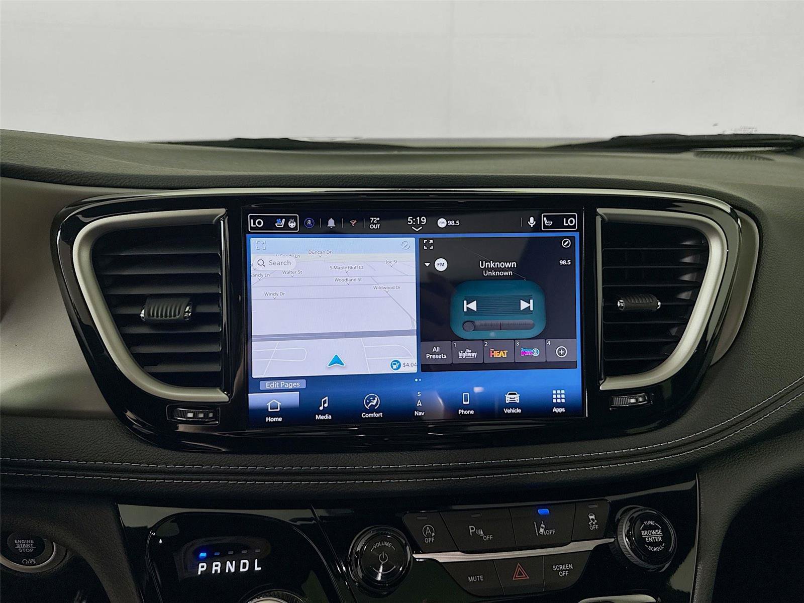 New 2027 Chrysler Pacifica Limited w/ Family Tech Group FWD image 7