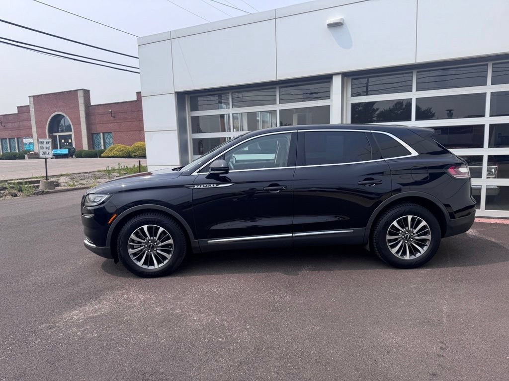 Used 2023 Lincoln Nautilus Reserve w/ Cargo Utility Package AWD/4WD video 2
