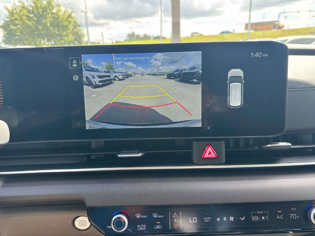 New 2026 Kia Carnival EX FWD image 29