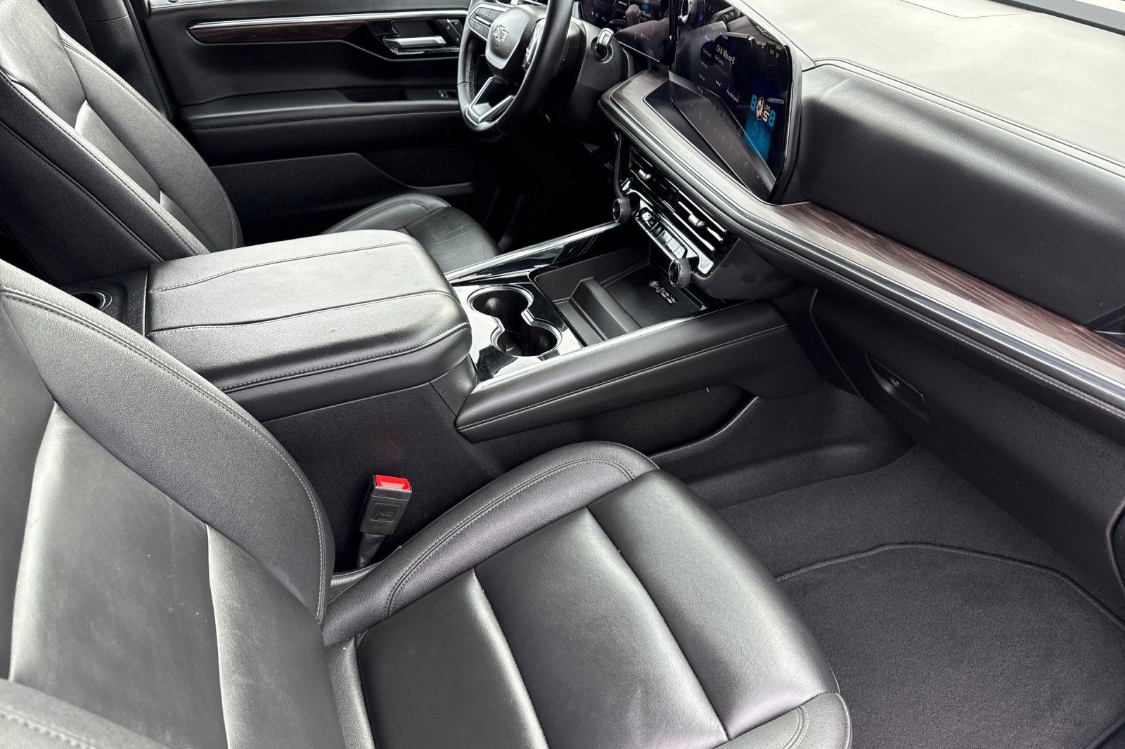 Used 2025 Chevrolet Tahoe Z71 image 21