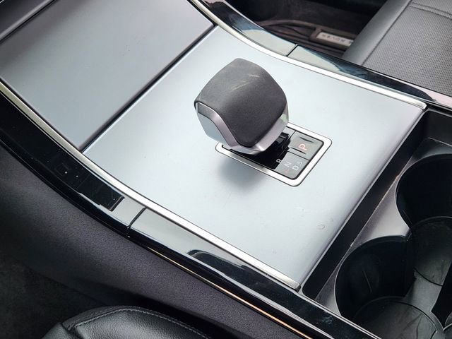 Used 2025 Land Rover Range Rover Velar S image 19