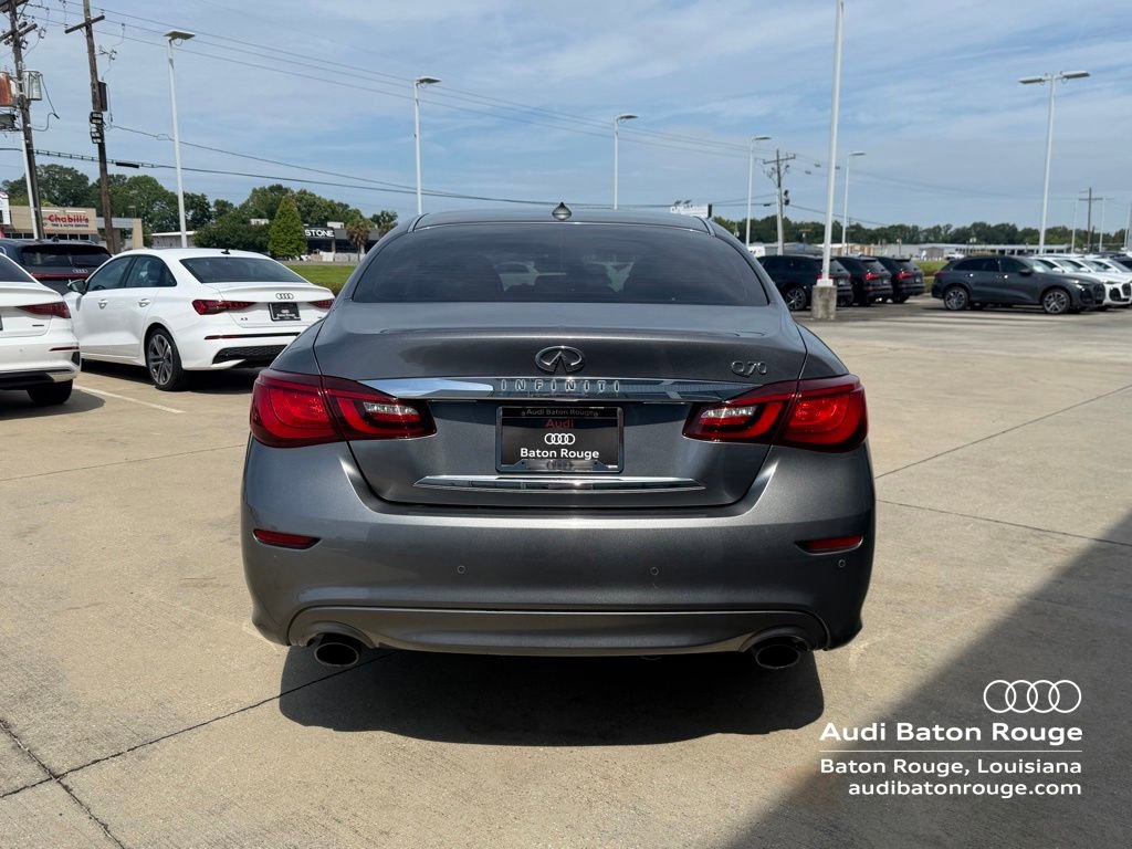 Used 2015 INFINITI Q70 3.7 RWD image 4