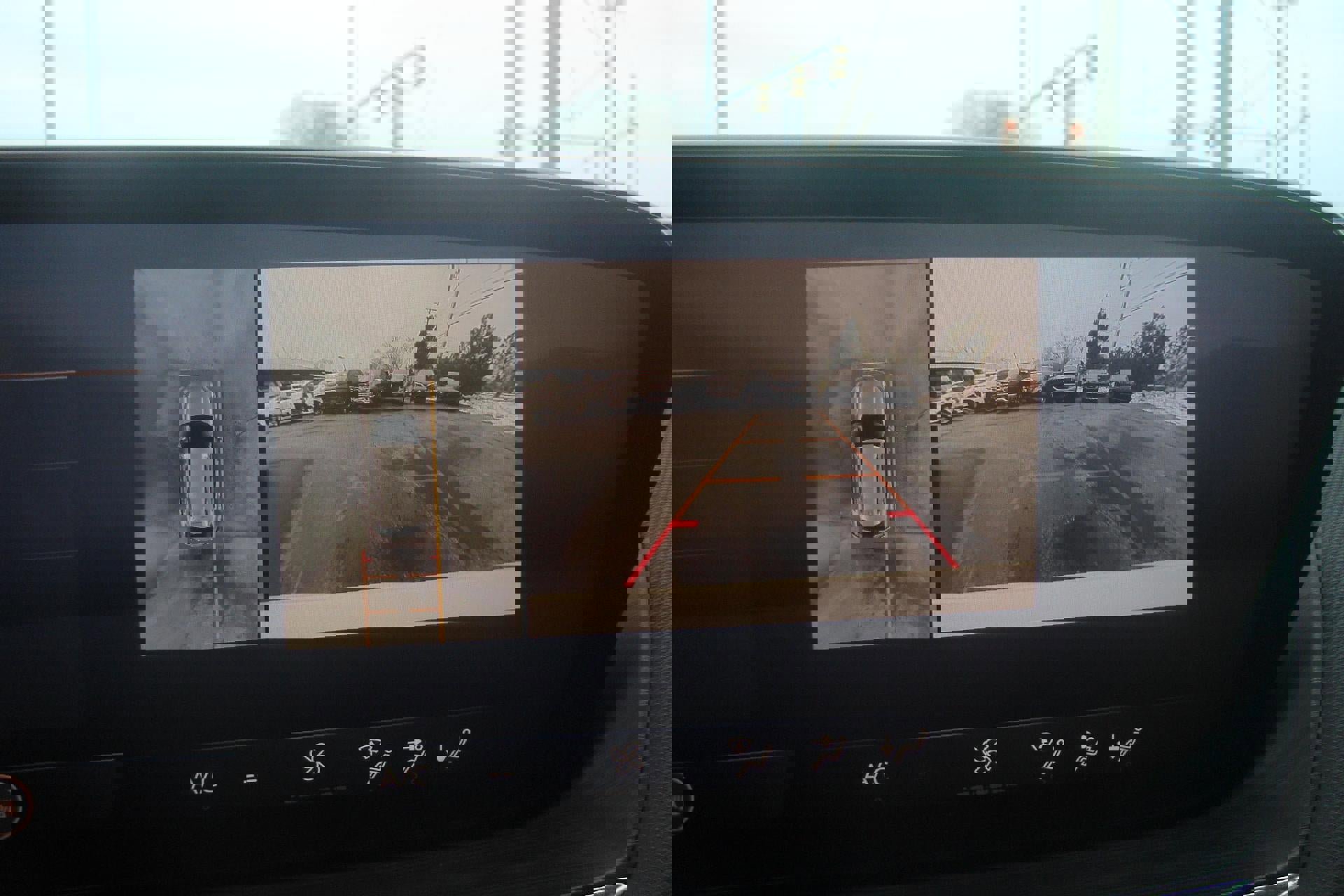 Used 2025 Buick Envision Preferred image 19