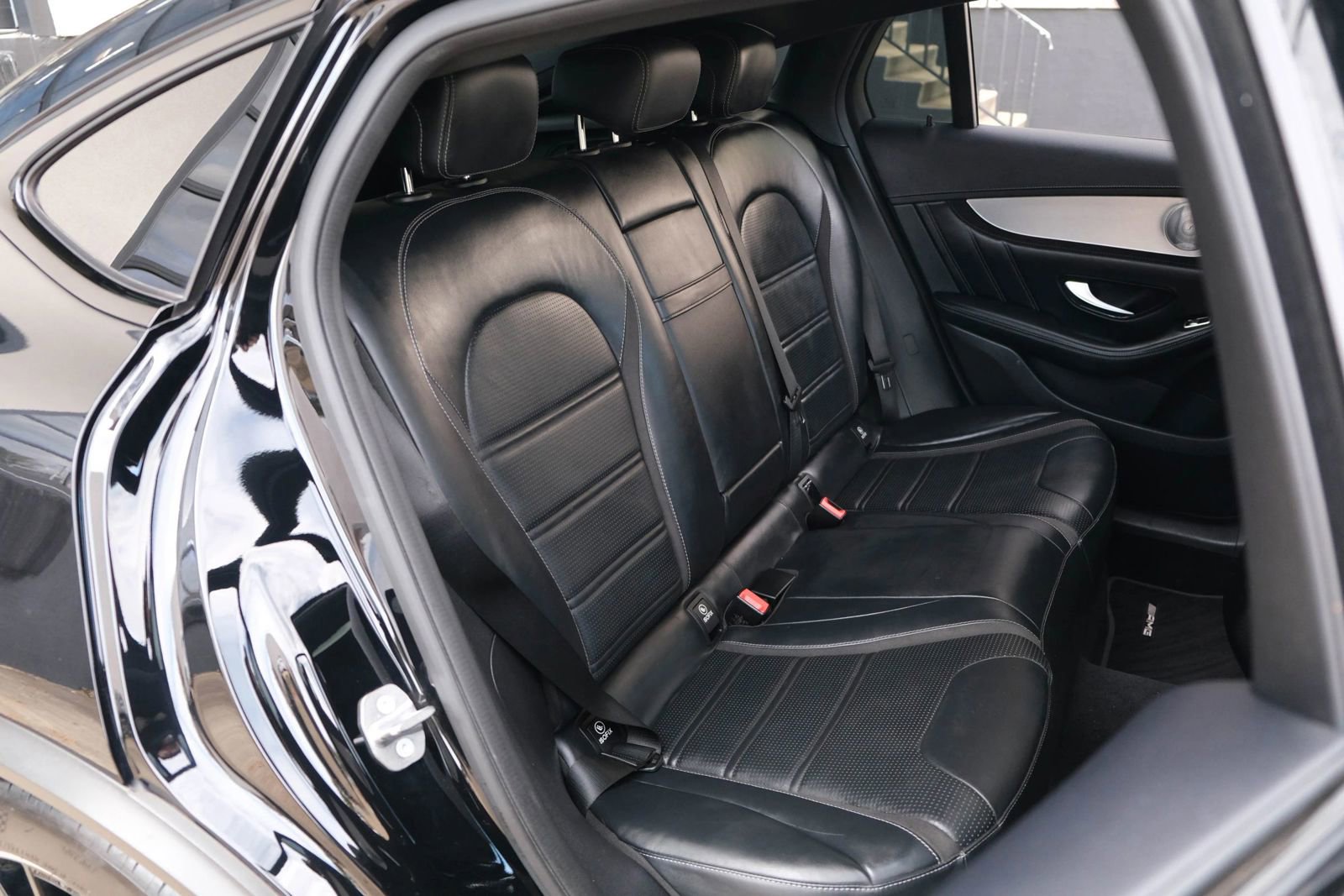 Used 2020 Mercedes-Benz GLC 63 AMG GLC 63 4MATIC Sport Utility 4D image 31