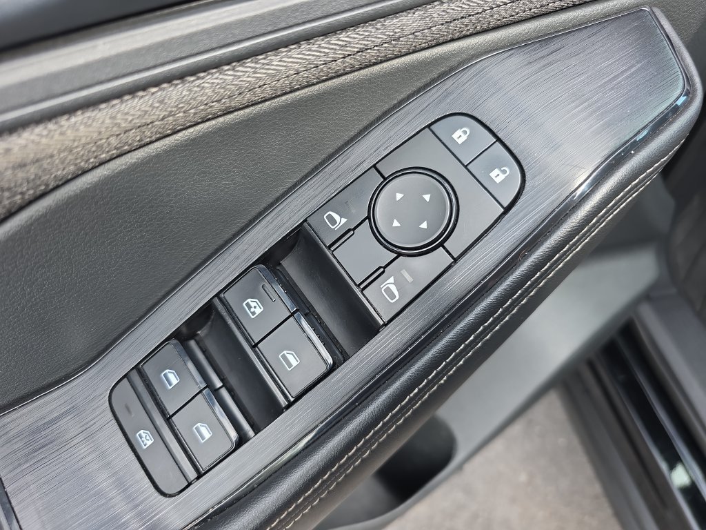 Used 2021 Nissan Rogue S FWD image 18