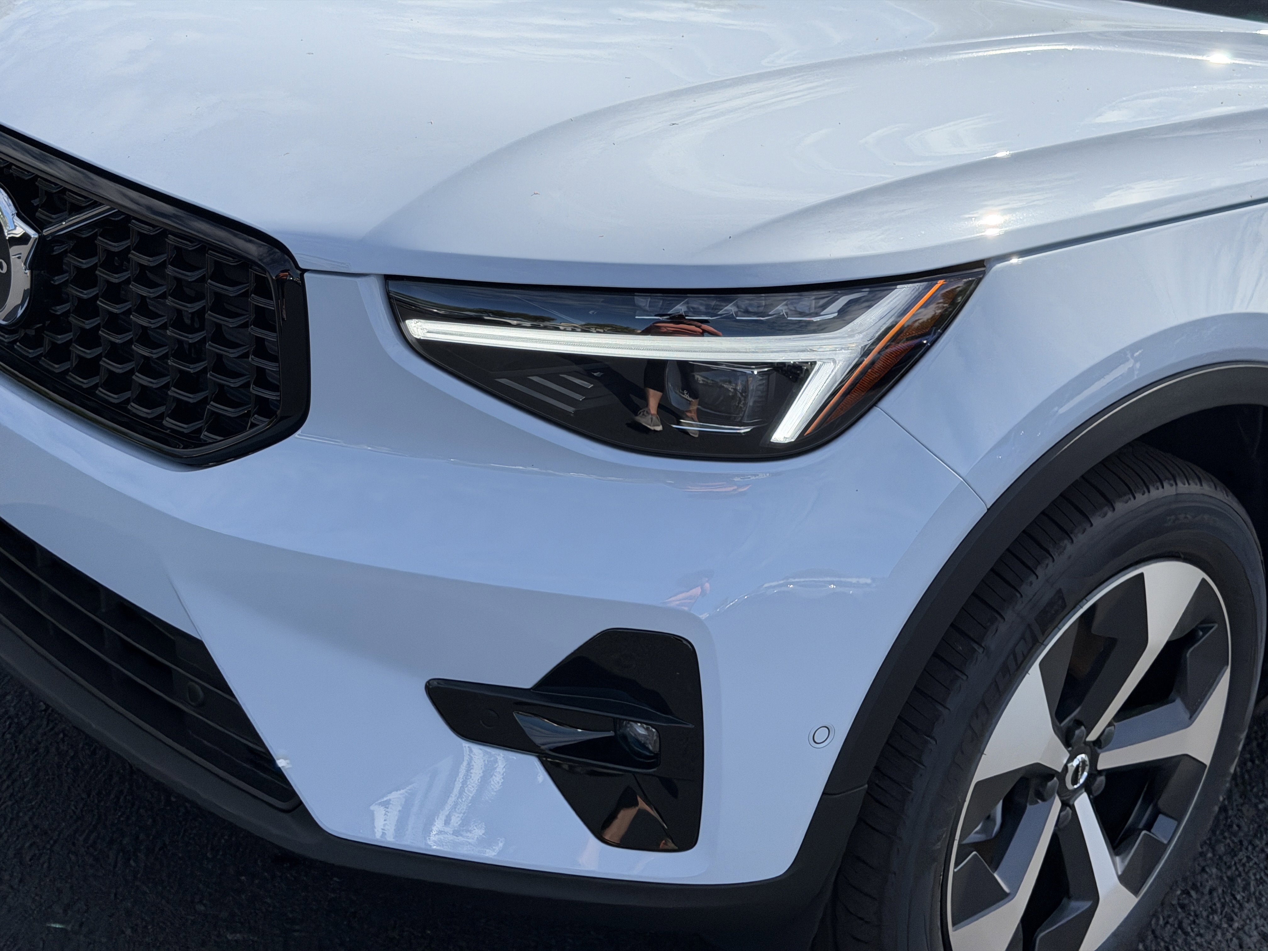 New 2026 Volvo XC40 B5 Plus w/ Climate Package AWD/4WD image 7