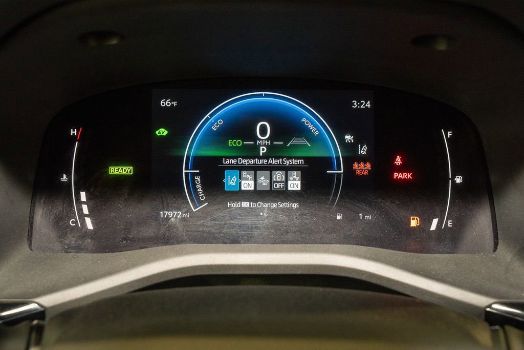 Used 2025 Toyota Camry LE image 15