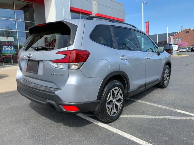 Used 2021 Subaru Forester Premium AWD/4WD image 3