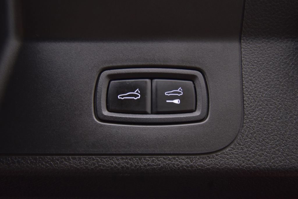Used 2017 Porsche Panamera Turbo image 46