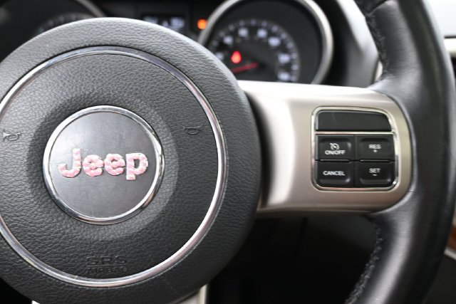 Used 2012 Jeep Grand Cherokee Limited AWD/4WD image 28