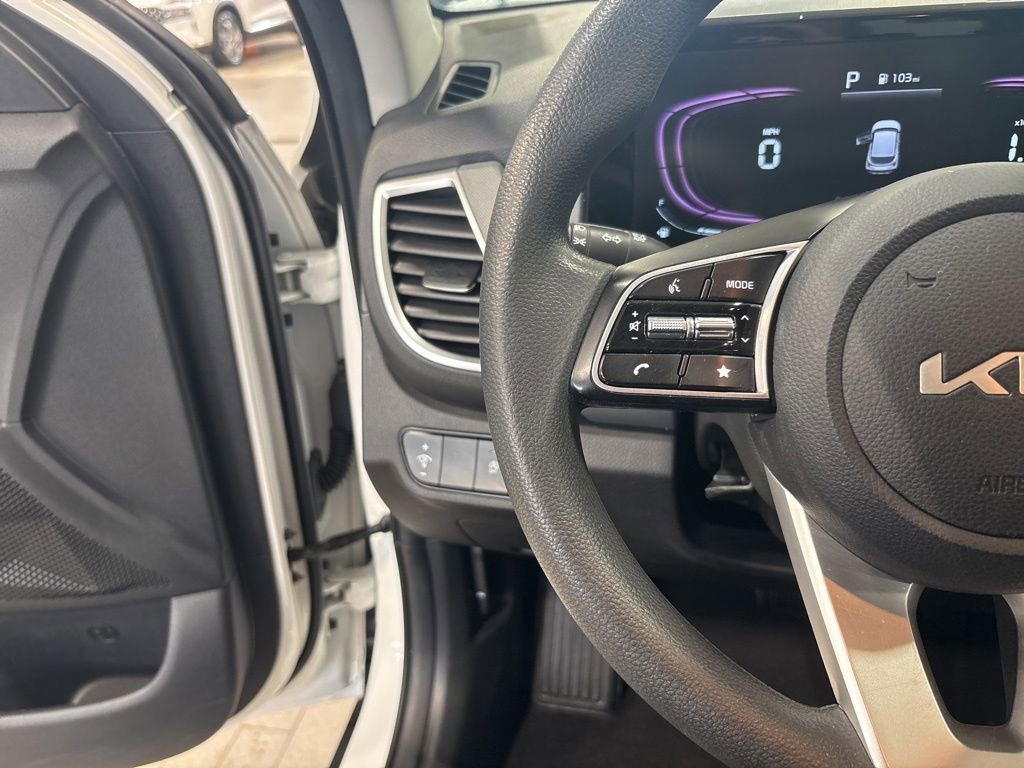 Certified 2024 Kia Seltos LX image 21