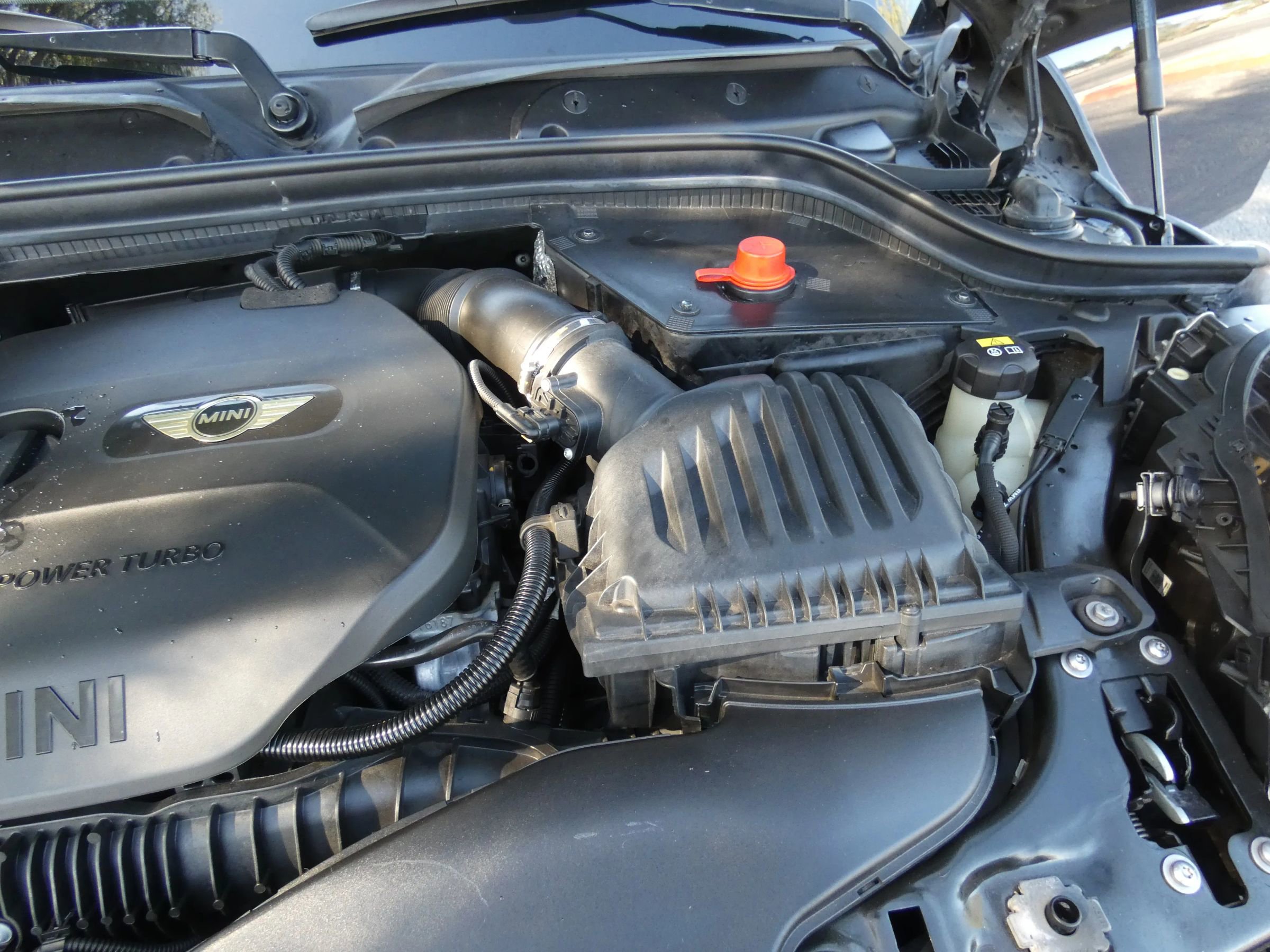 Used 2018 MINI Cooper S image 60