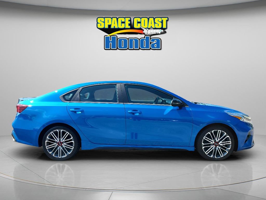 Used 2022 Kia Forte GT w/ GT2 Package FWD image 2