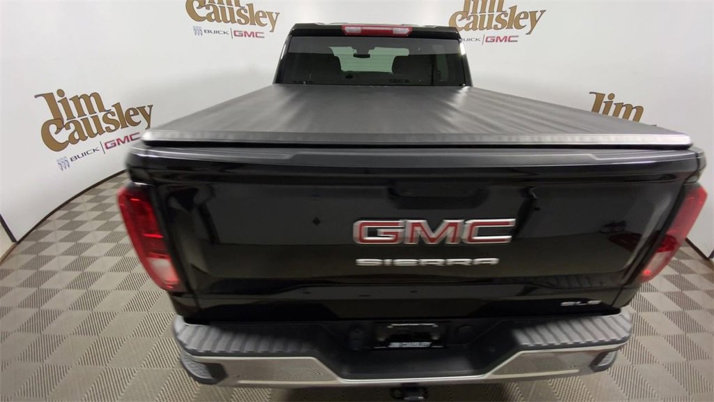 Used 2023 GMC Sierra 1500 SLE image 7