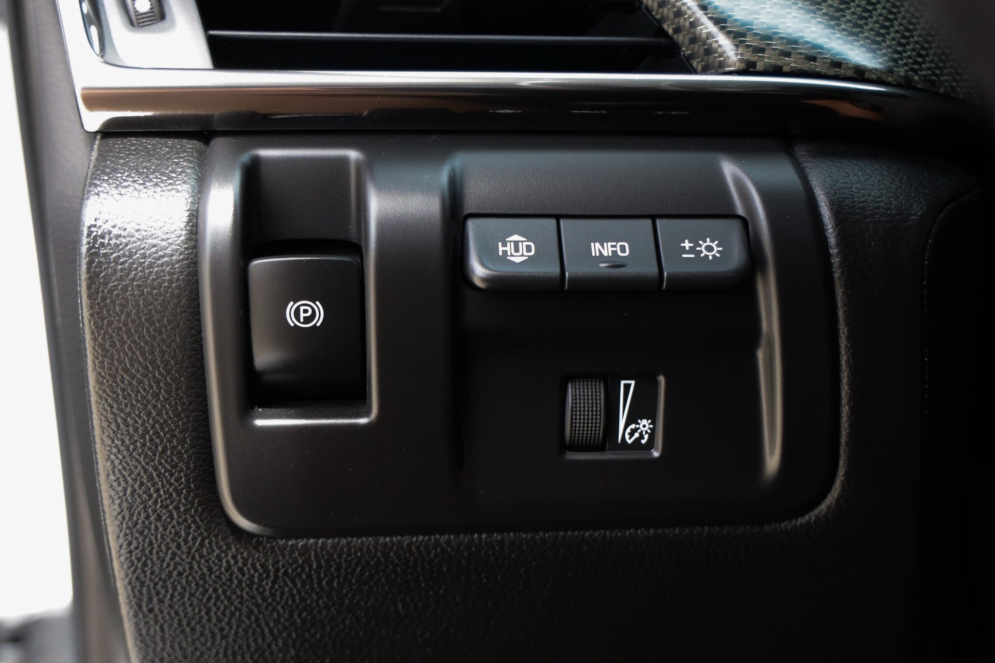Used 2018 Cadillac CTS V w/ Luxury Package RWD image 51