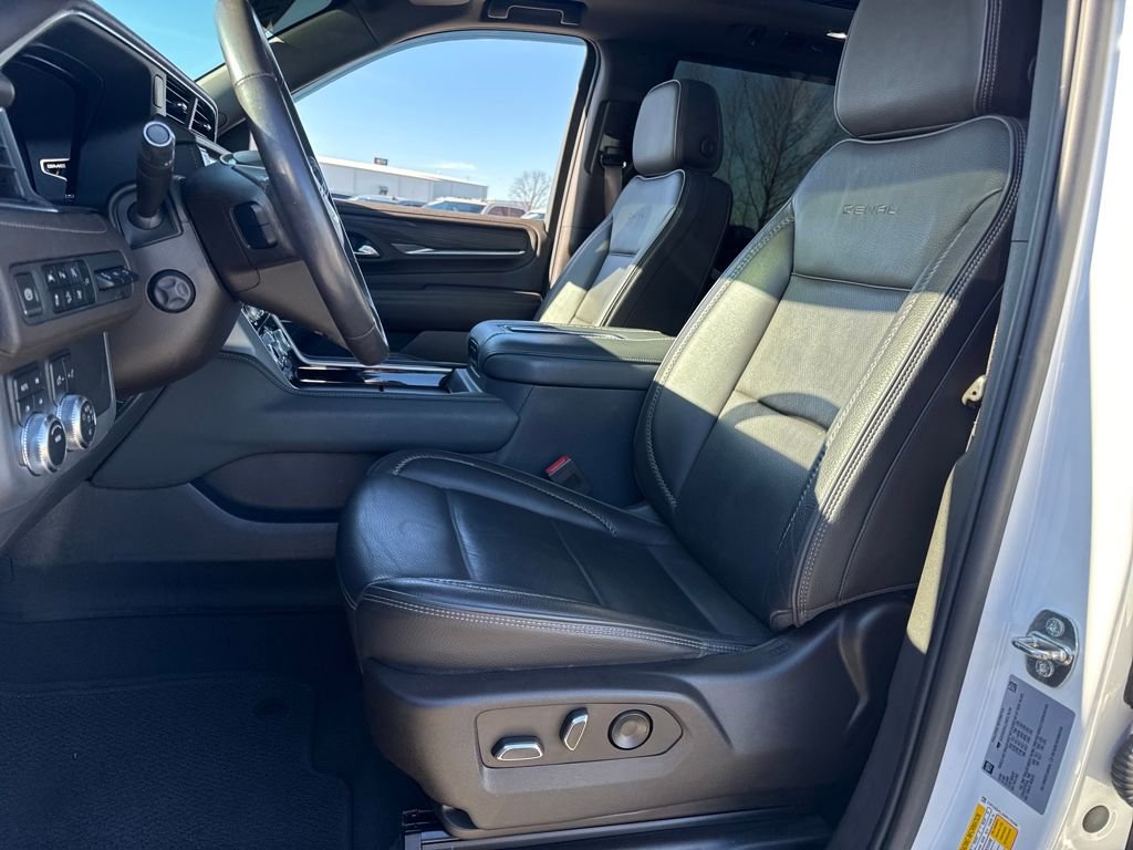 Used 2022 GMC Yukon Denali image 17