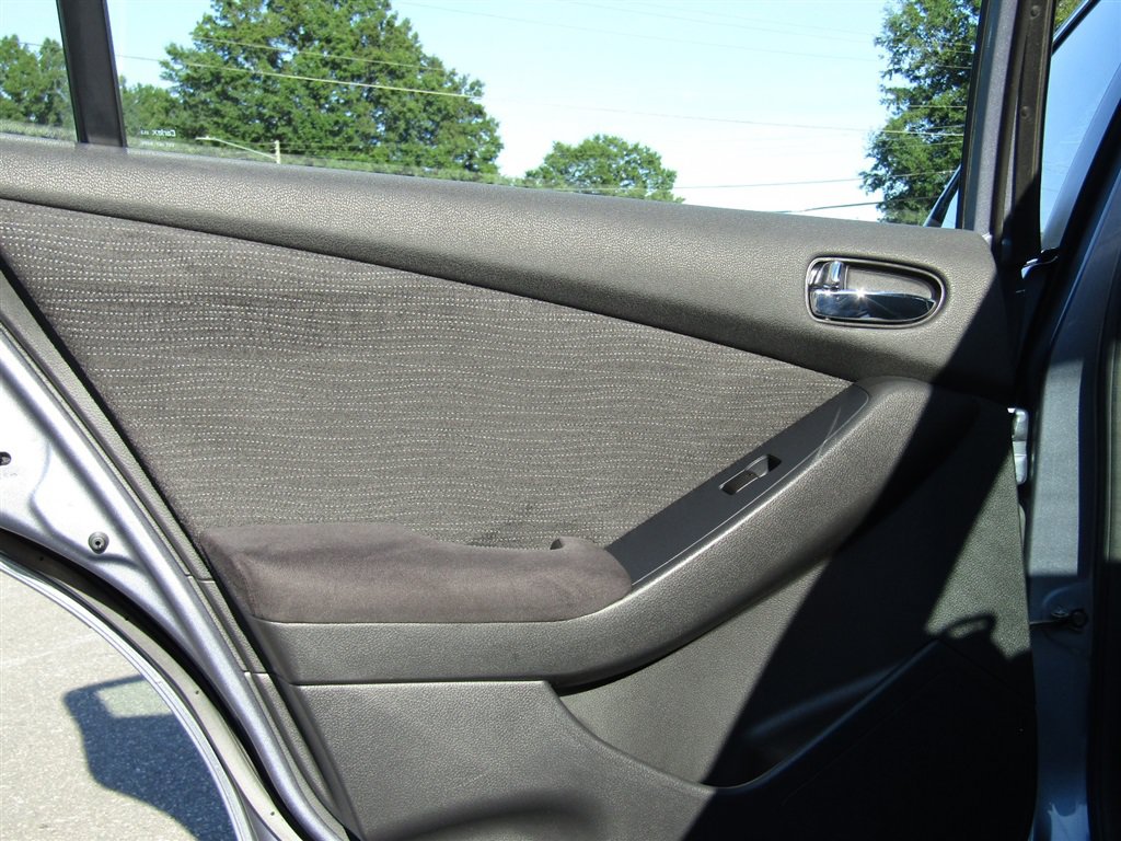 Used 2011 Nissan Altima 2.5 S w/ Convenience Pkg FWD image 21