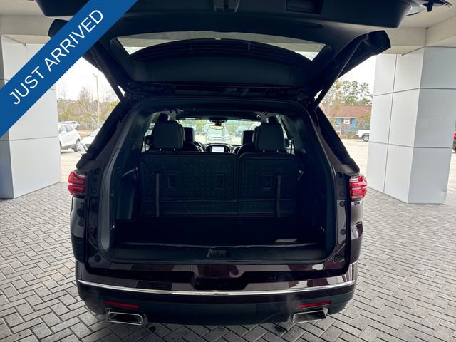Used 2023 Chevrolet Traverse Premier w/ LPO, Floor Liner Package image 24