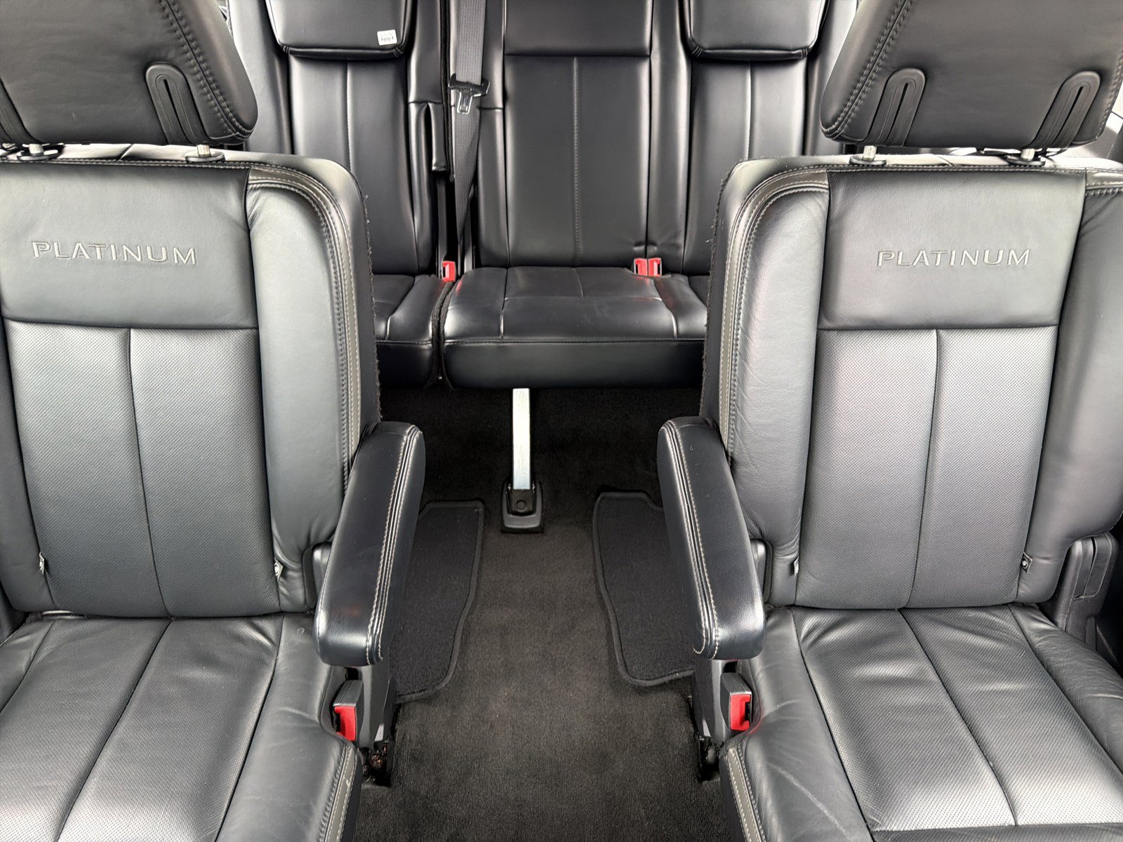 Used 2017 Ford Expedition EL Platinum AWD/4WD image 13