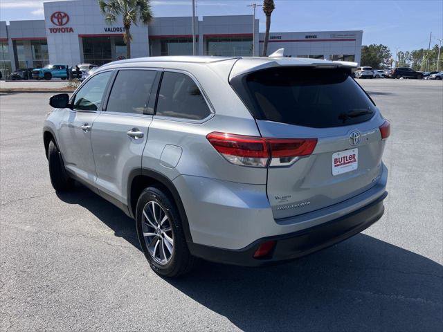 Certified 2019 Toyota Highlander XLE image 3