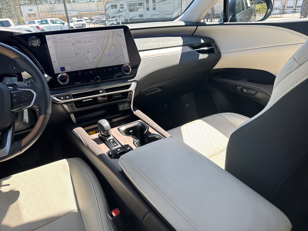 Used 2025 Lexus RX 350 w/ Convenience Package image 31