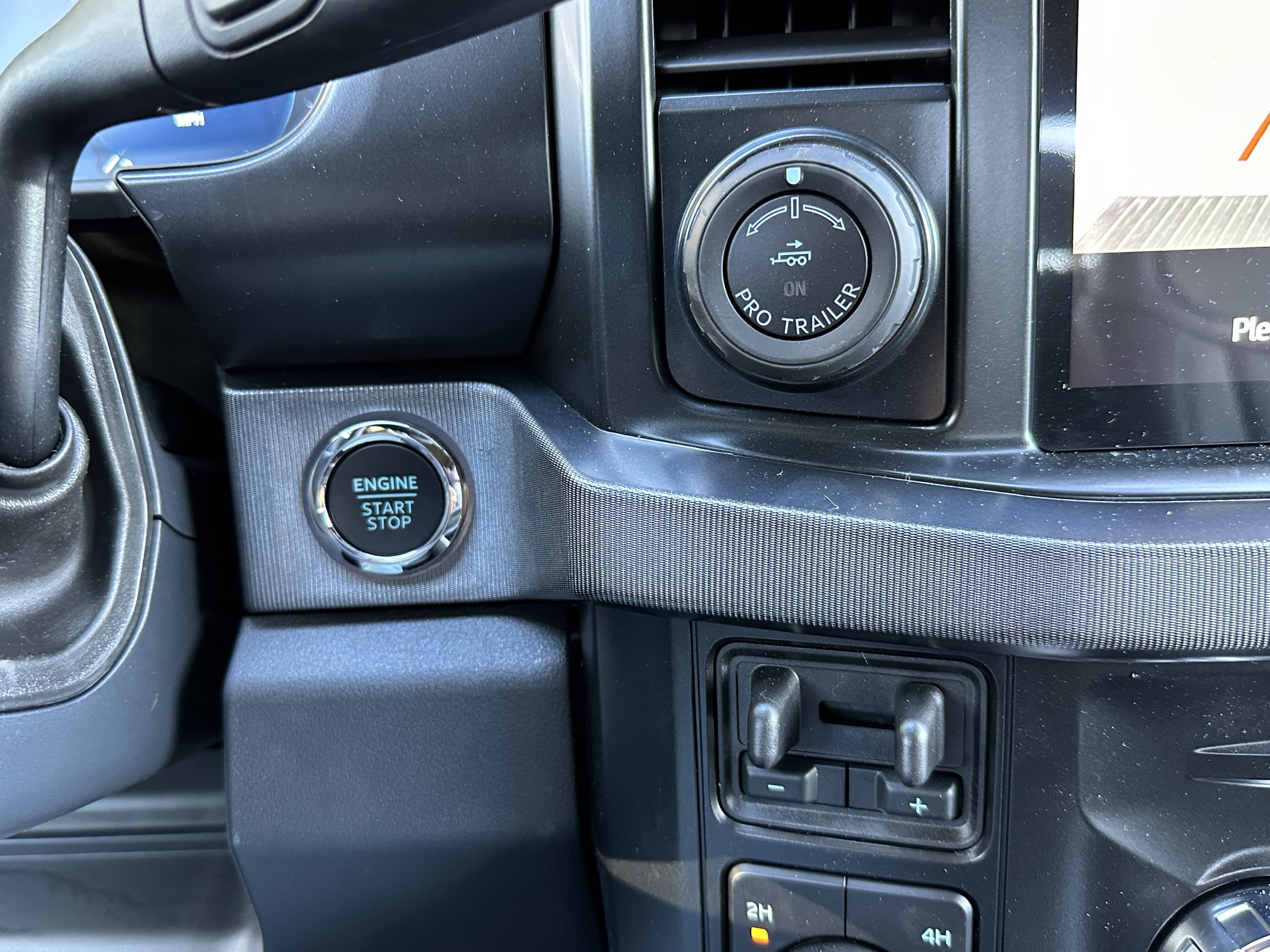 New 2026 Ford F250 Platinum image 30