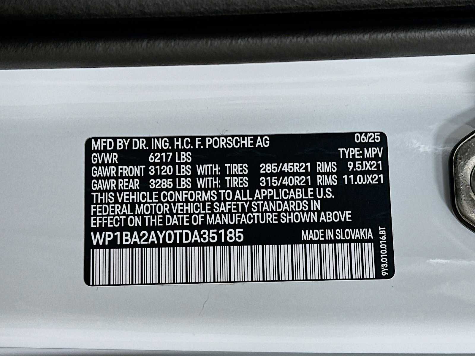 New 2026 Porsche Cayenne Coupe image 33