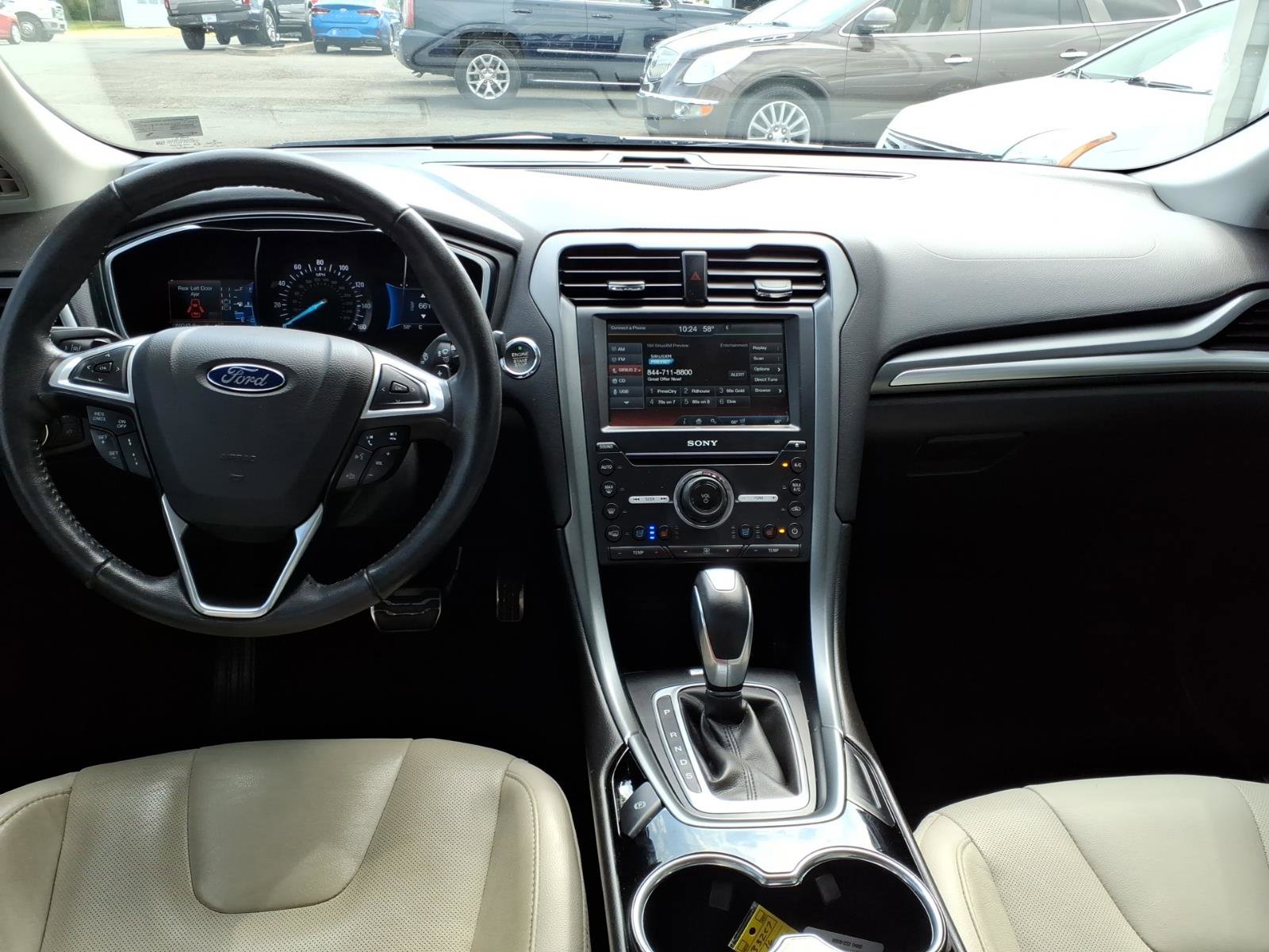 Used 2016 Ford Fusion Titanium FWD image 7