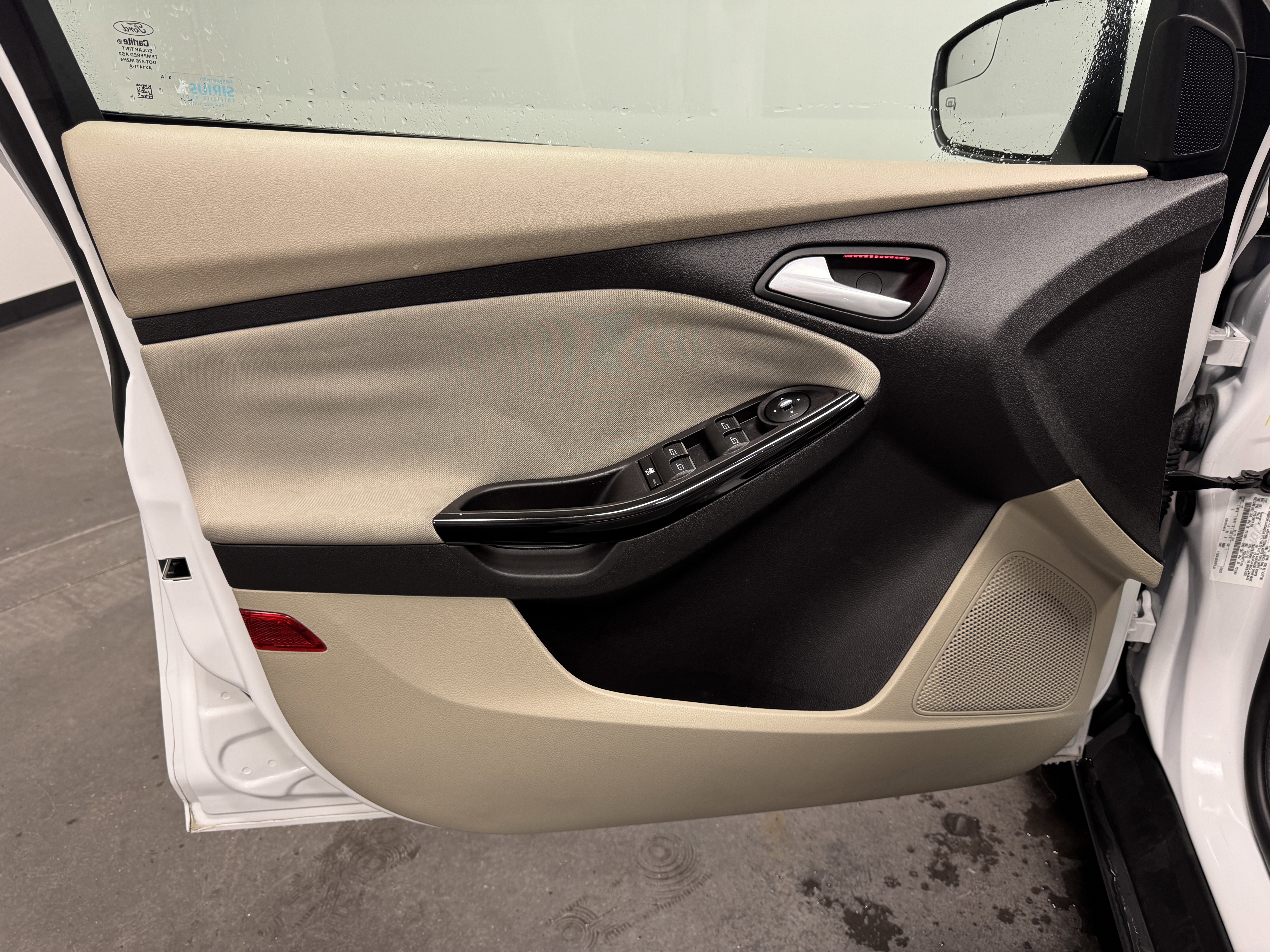 Used 2013 Ford Focus Electric Hatchback image 13