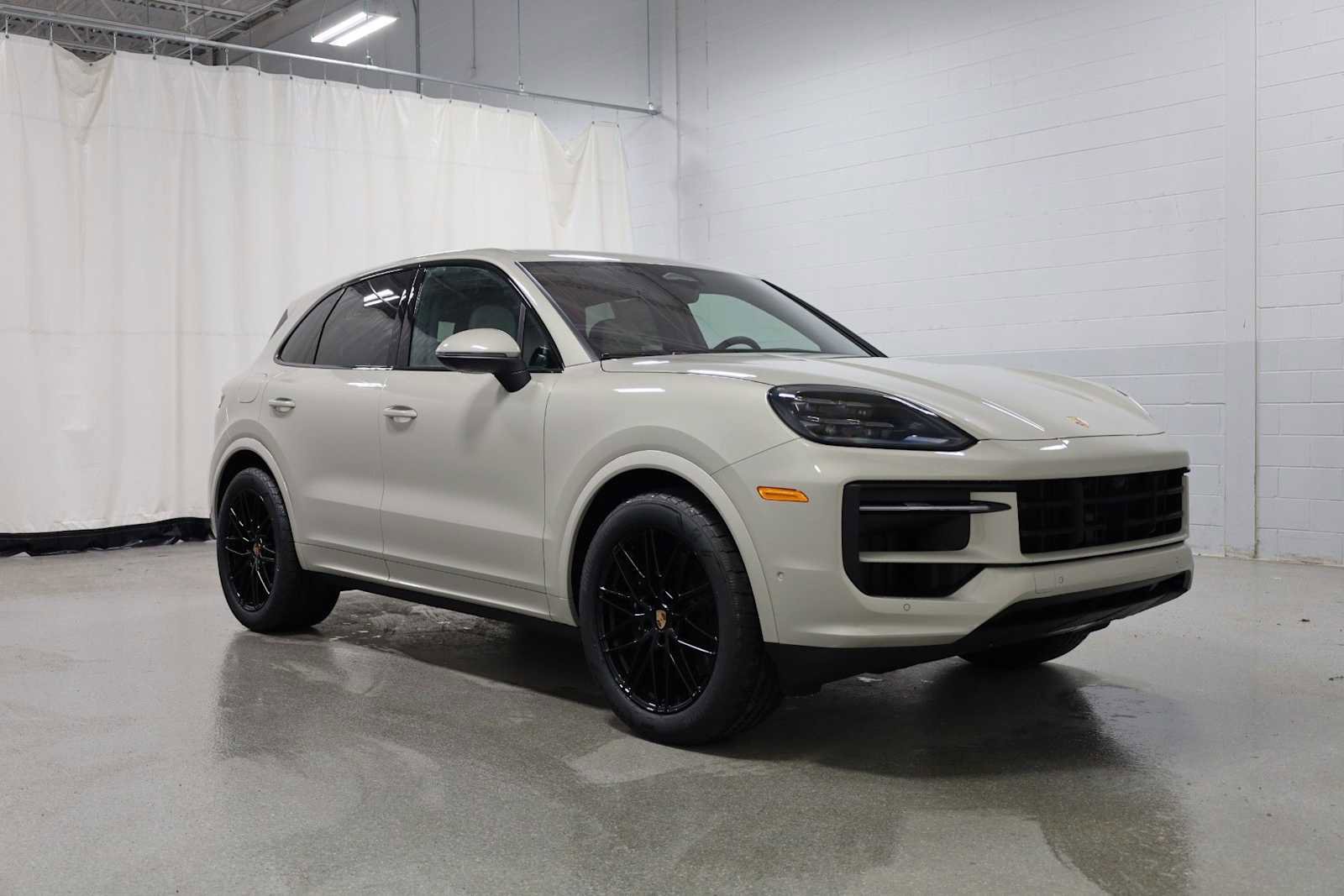 New 2026 Porsche Cayenne AWD/4WD image 11